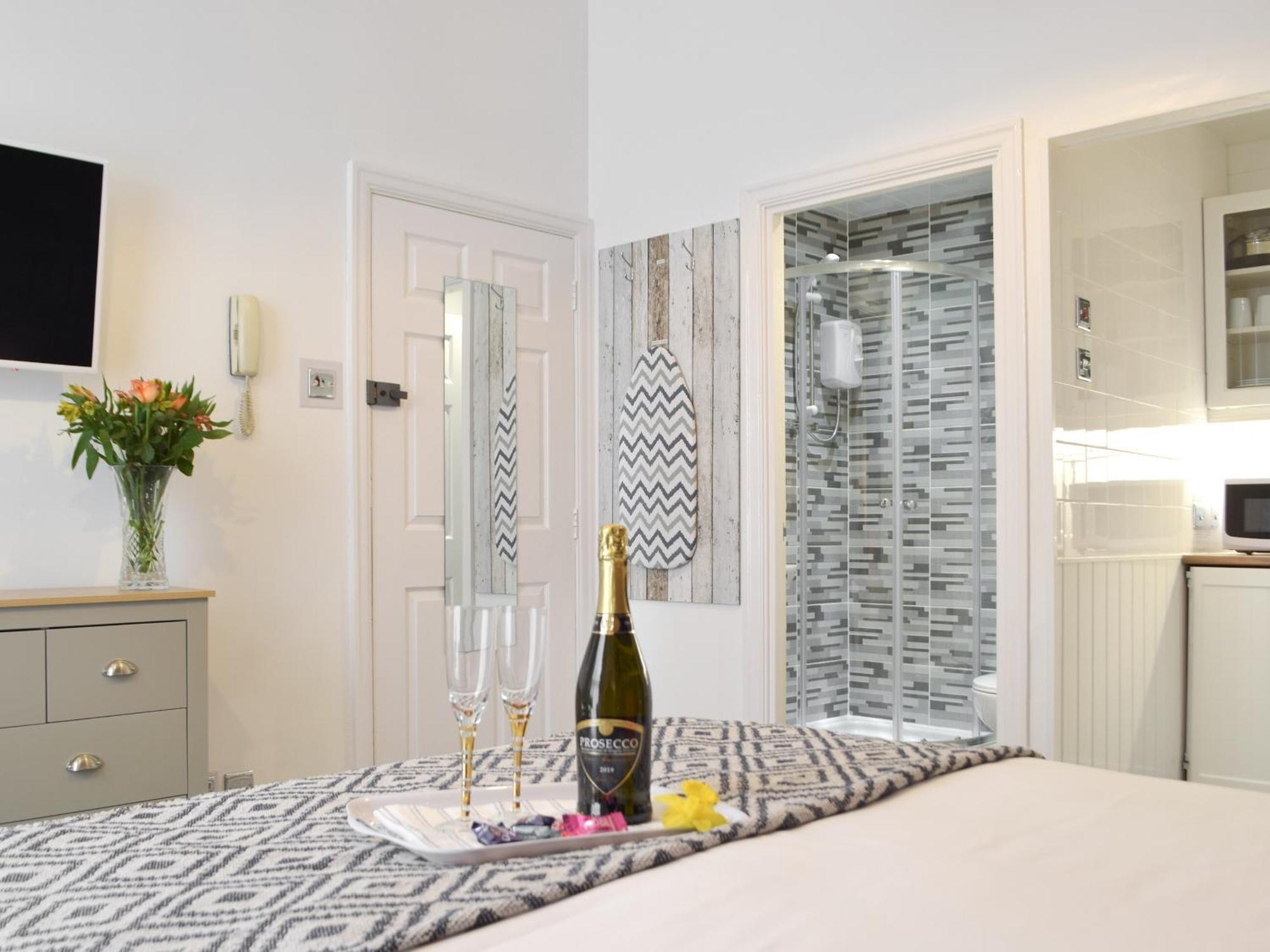 Villa Little Fishes à Tenby Extérieur photo